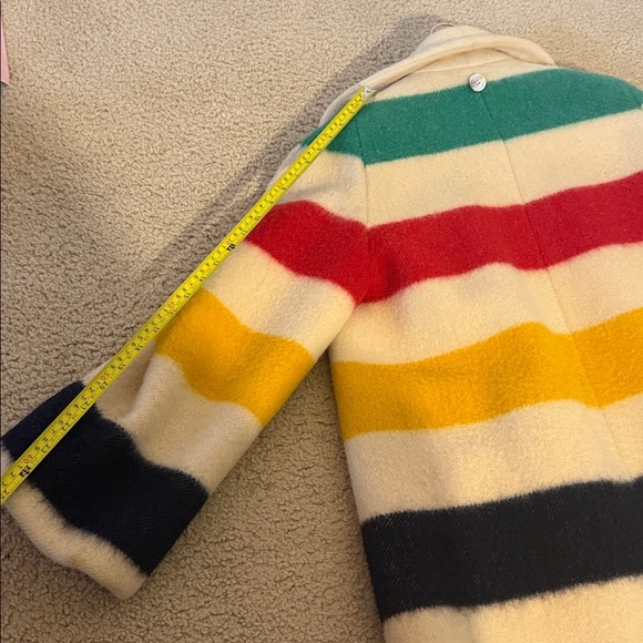 Vintage Hudson’s Bay Blanket Coat | 100% Wool | Made in Canada | 60s–70s - Picture 6 of 12